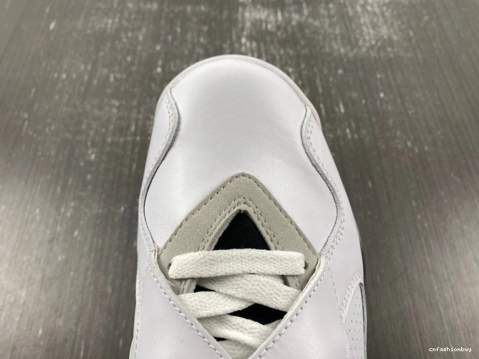 Retro (2013) Air 305381-103 8 Jordan Bugs Bunny 0921